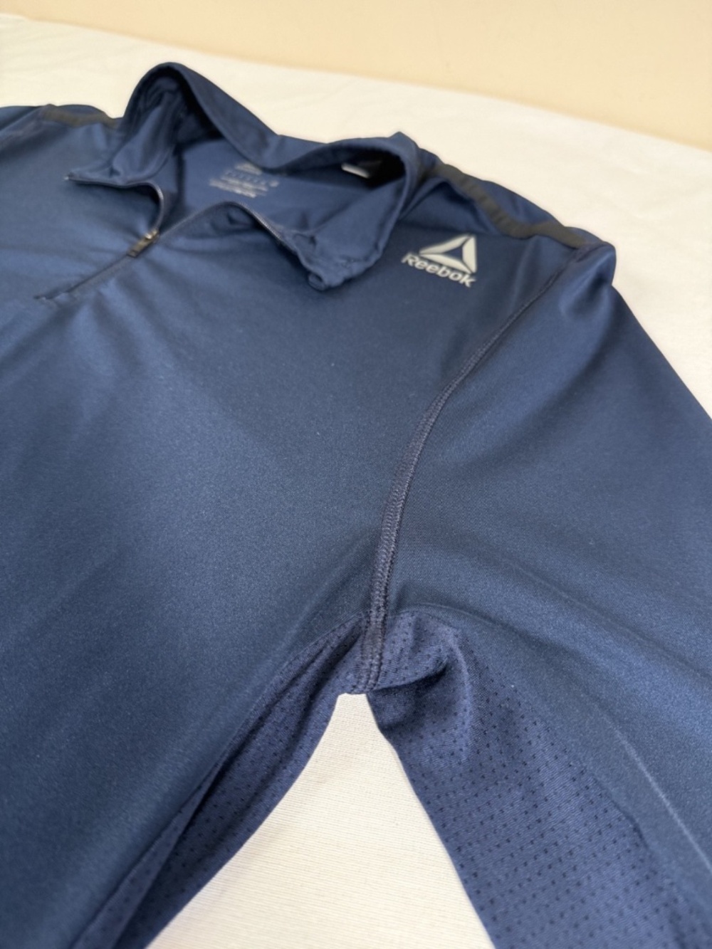Reebok Women's Quarter Zip Pullover Jacket Size Small - Blue